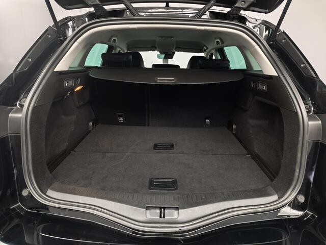 Renault MEGANE Estate 1.3 TCe 140 Techno | Navigatie | Camera | Trekhaak | All-Season Banden |