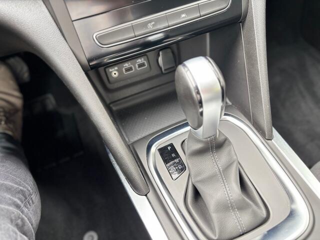 Renault MEGANE 1.3 TC 140 pk EDC Automaat Intens Camera Trekhaak