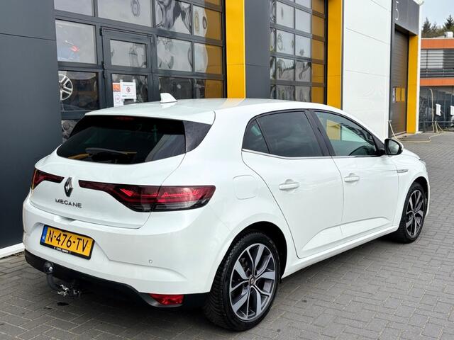 Renault MEGANE 1.3 TC 140 pk EDC Automaat Intens Camera Trekhaak