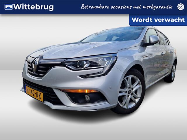 Renault MEGANE Estate 1.3 TCe Bose / Navigatie / Camera / Parkeersensoren V+A / Trekhaak / Half leder / Trekhaak /