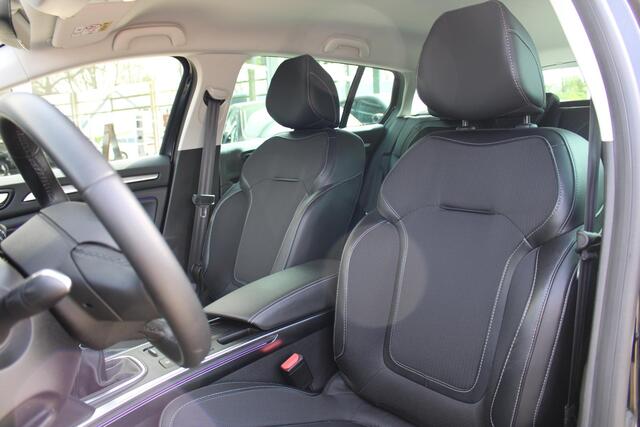 Renault MEGANE Estate 1.3 TCe 140 Techno | Dodehoek Detectie | Trekhaak | Cruise Control