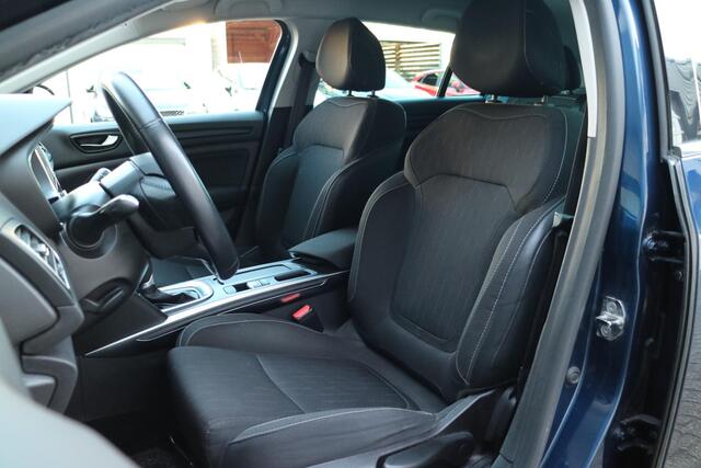 Renault MEGANE Estate 1.3 TCe Limited | Automaat | Trekhaak | Camera |