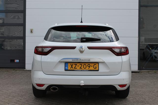 Renault MEGANE Estate 1.3 TCe 160 PK Bose | Trekhaak | Bose geluid | Camer achter | Witmetallic |