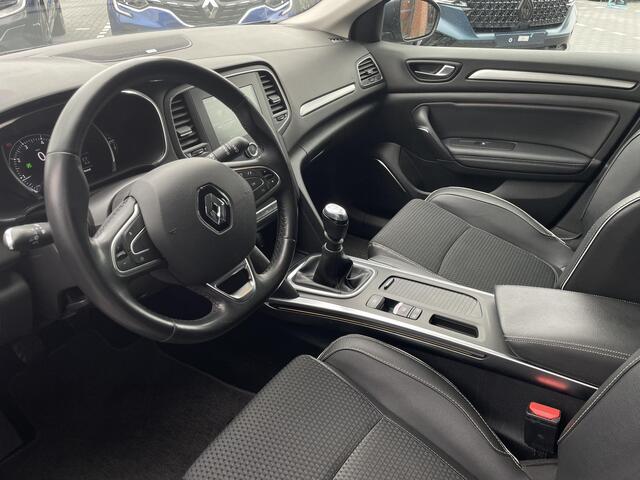 Renault MEGANE Estate 1.3 TCe Bose | DEALER ONDERHOUDEN | TREKHAAK | SENSOREN | BOSE AUDIO