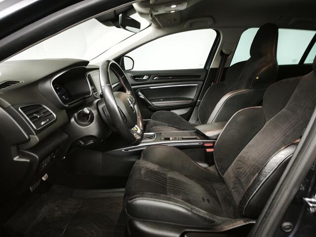 Renault MEGANE Estate 1.6 E-Tech Plug-In Hybrid 160 R.S. Line | Camera | Sportstoelen | SoH 94,8% | Trekhaak | Head Up Display | LED |