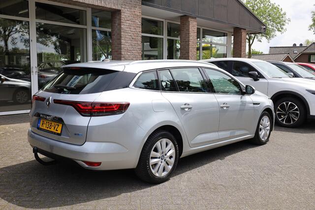 Renault MEGANE Estate 1.6 E-Tech Plug-In Hybrid 160 Intens CAMERA TREKHAAK-AFN. DAB 2xPDC ALL-SEASONS NAVI CARPLAY CRUISE CLIMA