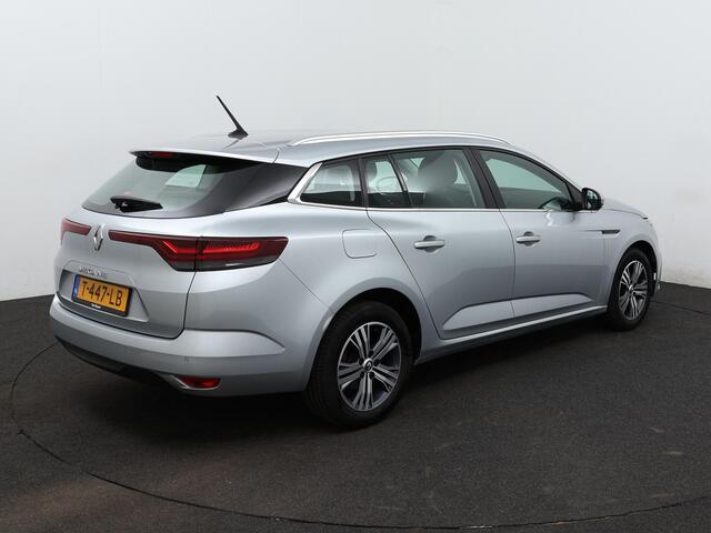 Renault MEGANE Estate 1.3 TCe 140 Equilibre | Navigatie | Apple & Android Carplay | Parkeersensoren Voor & Achter | Climate Control | Cruise Control & Snelheidsbegrenzer | Lichtmetalen Velgen | Keyless Entry |