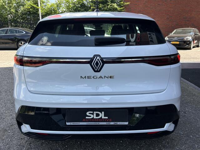 Renault MEGANE E-Tech EV40 Boost Charge Equilibre SOH 95% // FULL LED // APPLE CARPLAY / ANDROID AUTO // CAMERA // DIGITAAL DISPLAY // KEYLESS