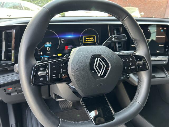 Renault MEGANE E-Tech EV40 Boost Charge Equilibre SOH 95% // FULL LED // APPLE CARPLAY / ANDROID AUTO // CAMERA // DIGITAAL DISPLAY // KEYLESS