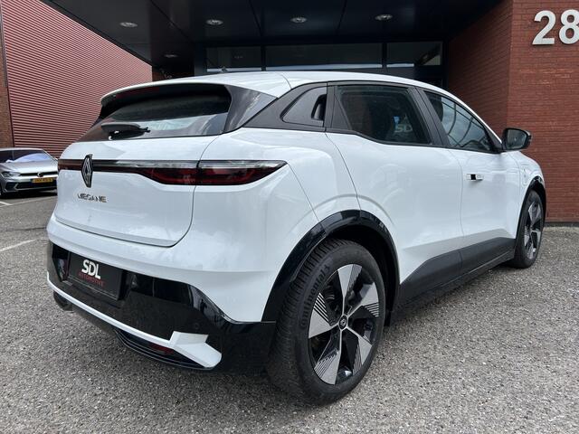 Renault MEGANE E-Tech EV40 Boost Charge Equilibre // FULL LED // STOEL + STUURWIELVERWARMING // CLIMA // APPLE CARPLAY / ANDROID AUTO // CAMERA // DIGITAAL DISPLAY // KEYLESS