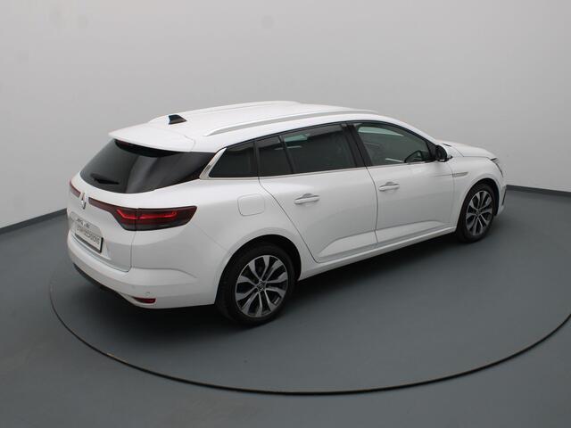 Renault MEGANE Estate TCe 140pk Techno EDC/AUTOMAAT Climate | Cruisecontrol | Navi | Parksens. v+a | Stoel-/stuurverw.