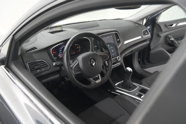 Renault MEGANE Estate TCe 140 Intens | 1.700 KG Trekgewicht | Trekhaak | Camera | Head-Up Display | Dodehoekdetectie