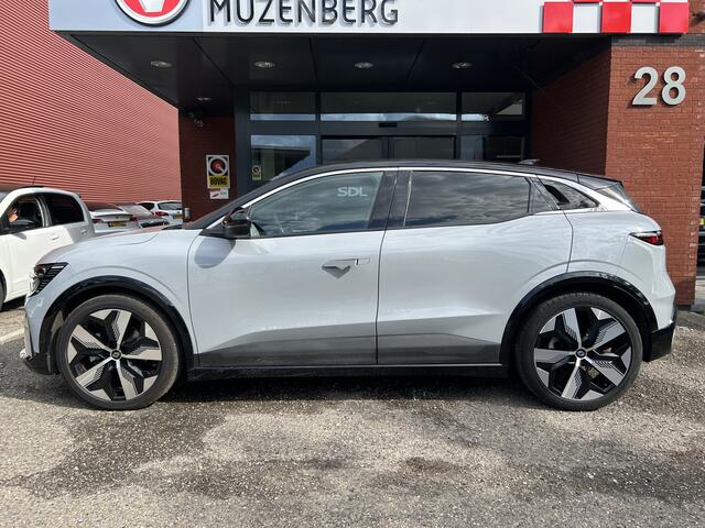 Renault MEGANE E-Tech EV40 Boost Charge Techno // NAVI + CARPLAY // FULL LED // CAMERA // CLIMA // STOEL + STUURWIELVERWARMING // SFEERVERLICHTING