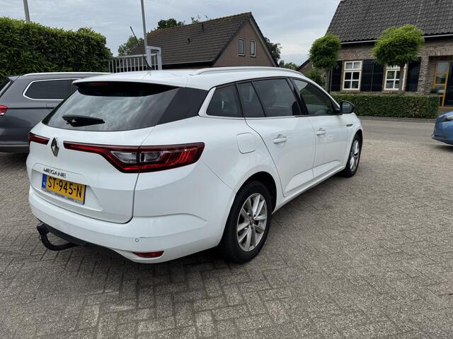 Renault MEGANE Estate 1.5 dCi Eco2 Limited B