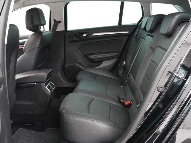 Renault MEGANE 1.3 TCe Intens | Leder | Head-Up | Camera | DAB | Carplay | Stoelverwarming | Climate control | 17'' | Stuurverwarming | Cruise Control | Elektrische stoelen | Navigatie | Full LED | Keyless