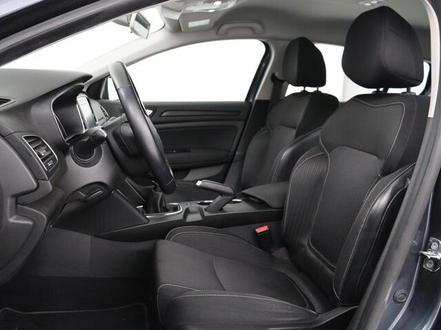 Renault MEGANE 1.2 TCe Zen | Trekhaak | Cruise control | Climate control | Bluetooth | Navigatie | DAB | 2e eigenaar