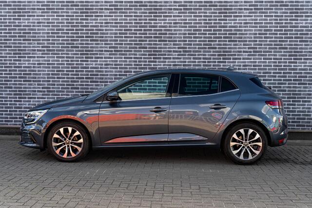 Renault MEGANE 1.3 TCe 140 EDC Intens | Navigatie 9,3 inch | Achteruitrijcamera | Parkeersensoren | Keyless Entry | Lichtmetalen Velgen 17 inch | Stoelverwarming | Digitale Cockpit | Apple Carplay | Android Auto