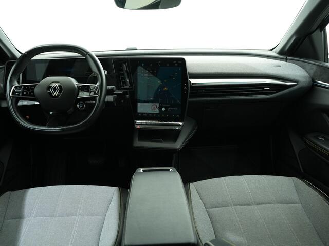 Renault MEGANE E-Tech EV40 BOOST CHARGE 3-FASE TECHNO | Camera | Navi