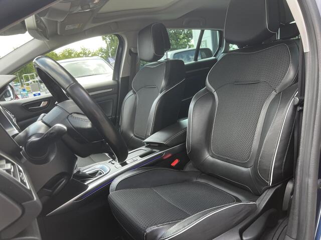 Renault MEGANE Estate 1.3 TCe Bose | Panoramadak | Head-up display |