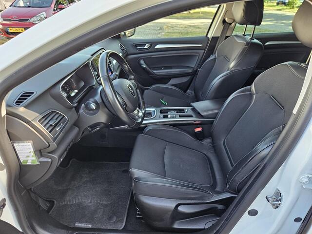 Renault MEGANE Estate 1.3 TCe 140 Techno / Trekhaak / Dealeronderhouden / Adaptieve Cruise control / Stoel&stuur verwarming / Climate Control / Apple Carplay & Android Auto