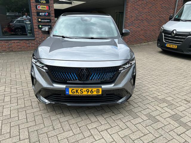 Renault Rafale 1.2 E-Tech full hybrid 200 esprit Alpine/Side step/ achterspoiler/In opdracht particulier