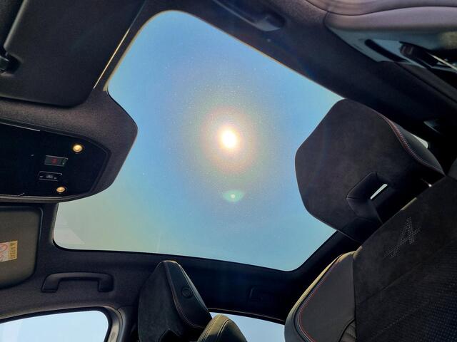 Renault Rafale 1.2 E-Tech full hybrid 200 esprit Alpine Automaat / Panoramadak / 4Control / Rondomzicht Camera / HUD / Navigatie / Harman Kardon