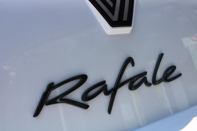 Renault Rafale E-Tech 4x4 plug-in hybrid 300 atelier Alpine | E4147,- voorraadkorting| Pack Vision | Pack Light & Sound |