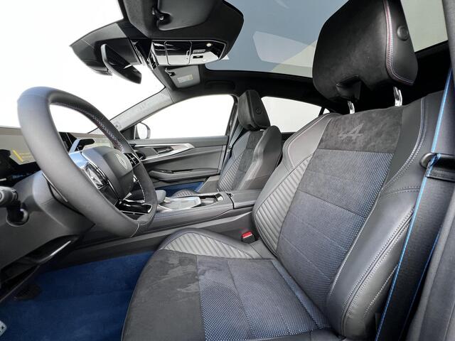 Renault Rafale E-Tech 4x4 plug-in hybrid 300 Atelier Alpine / Direct Leverbaar nieuw / Camera 360° / Leder Alcantara / Elektr. stoelen + klep / Panoramadak / Stuur-, stoel- en voorruitverwarming / HUD / 21" LM Wielen /