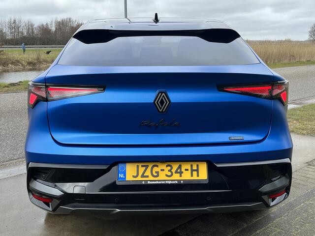 Renault Rafale 1.2 E-Tech 4x4 plug-in hybrid 300 PK atelier Alpine / Panoramadak / Harman Kardon / Head-up display /