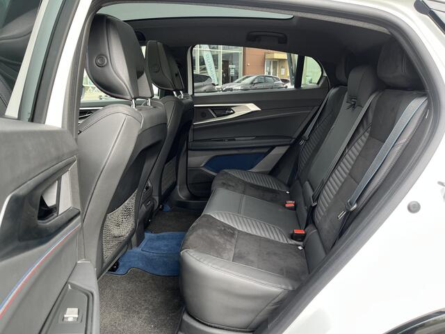 Renault Rafale 1.2 E-Tech 4x4 plug-in hybrid 300 atelier Alpine