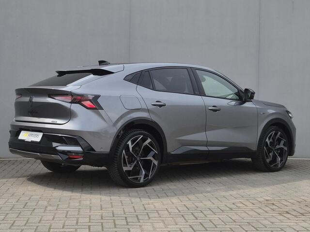 Renault Rafale 1.2 E-Tech 4x4 plug-in hybrid 300 atelier Alpine / Dealer onderhouden / Fabrieksgarantie tot 05-2027 / All season banden / Trekgewicht 1.500 kg / Head Up Display / Stuur- Stoel & Voorruitverwarming / Bose Audio Systeem / Elektrische achterklep / Panoramad
