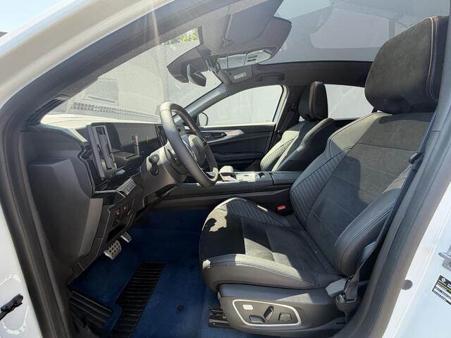 Renault Rafale E-Tech 4x4 plug-in hybrid 300 esprit Alpine / Panoramadak / Fabrieksgarantie tot 9-2027 / Head up display / Harman&Kardon / 360 camera / Elektr. stoelen + massage / Adaptieve Cruise / Dodehoek Detectie /