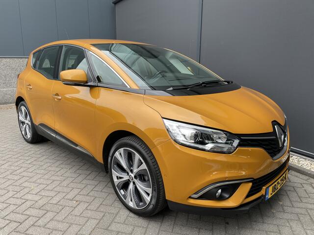 Renault SCENIC 1.2 TCe Intens Airco - Cruise control - Parkeersensoren voor en achter - Navigatiesysteem - Lederen/stof bekleding - Mistlampen voor - Stuur multifunctioneel