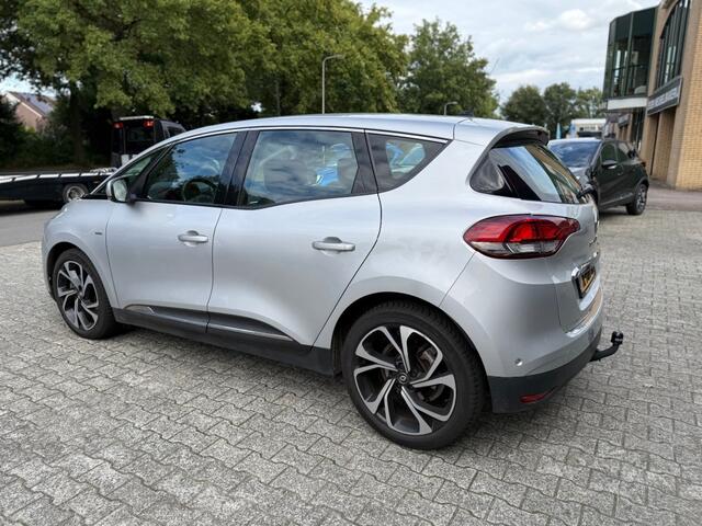 Renault SCENIC 1.2 TCE BOSE BJ.2017 NAVI CRUISE CLIMA TREKHAAK