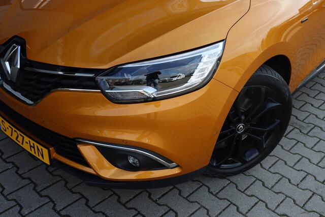 Renault SCENIC 1.3 TCe Bose | Pano | Trekhaak | ACC | Black Edition