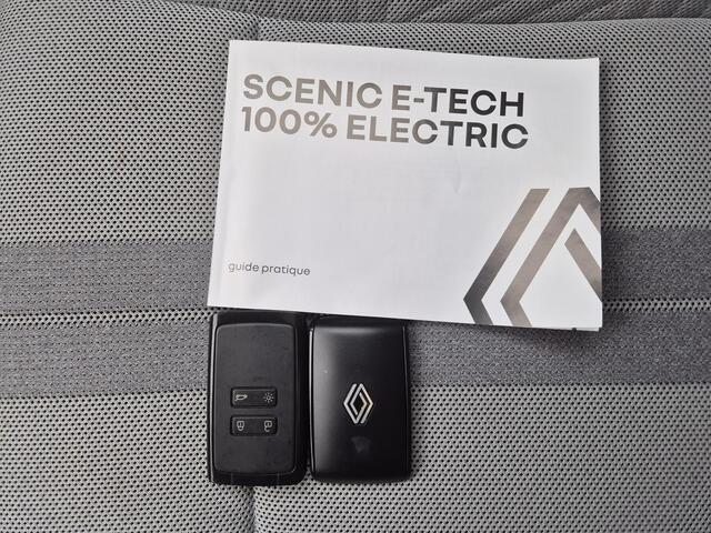 Renault SCENIC E-Tech EV87 long range techno Automaat / Apple Carplay Android Auto / Elektrische achterklep / Panoramadak / Stuur-, en Stoelverwarming / Rondomzicht camera / Adaptief CC / Harman/Kardon Audio Systeem /