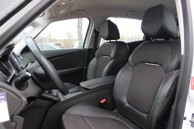 Renault SCENIC 1.2 TCe Intens / Camera / Head-up / Half leder / Keyless / 20'' / DAB / Cruise Control