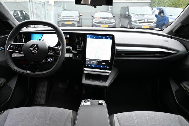 Renault SCENIC E-Tech EV87 long range techno | 360 CAMERA | PANORAMADAK | HARMAN/KARDON | STUURVERWARMING | NAVI | APPLECARPLAY/ANDROIDAUTO | ADAPT. CRUISE CONTROL | CLIMATE CONTROL | PDC | LMV