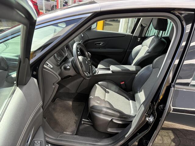 Renault SCENIC 1.3 TCe Intens | Navigatie | Achteruitrijcamera | LED | DAB | Climate Control | Lichtmetaal | Key-less | Cruise Control |