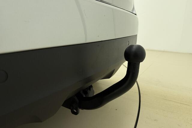 Renault SCENIC 1.2 TCe Collection Camera | Trekhaak | Navigatie | Lichtmetalen velgen | Climate Control | Cruise Control