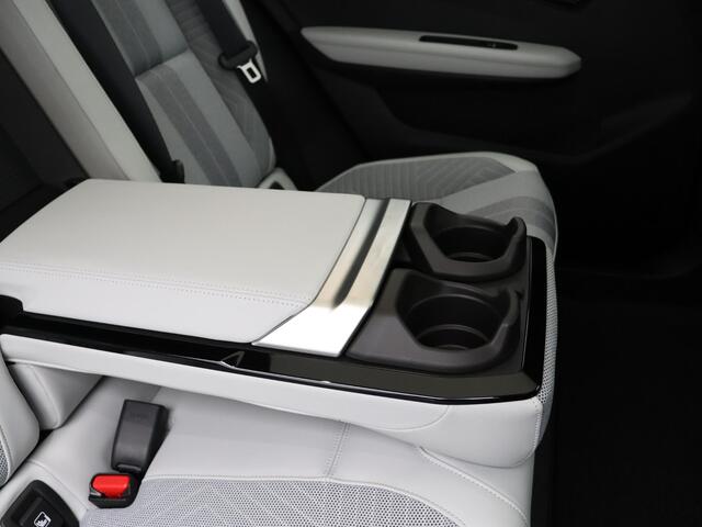 Renault SCENIC E-Tech EV87 long range iconic | Vijf jaar garantie | Panoramisch dak | Harman kardon | All season banden |