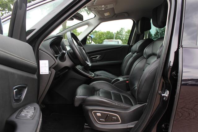 Renault SCENIC 1.3 TCe Initiale Paris / Camera / Head-up / CarPlay / Leder / Keyless / 20'' / Elektr. Stoelen / Bose / Stoelverwarming / Rijstrooksensor / Dodehoek / DAB / ACC