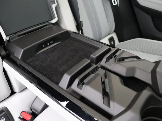 Renault SCENIC E-Tech EV87 long range iconic | VERWACHT | Solarbay panoramisch dak | Harman kardon | Stoelmassage | Stoel- en stuurwielverwarming | Pack augmented vision |