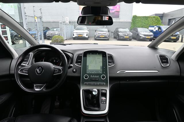Renault SCENIC TCe 130 Initiale Paris | CAMERA | LEDER | PANORAMADAK | NAVI | STOELVERWARMING | CRUISE CONTROL | HEAD-UP | CLIMATE CONTROL | PDC | LMV