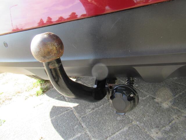 Renault SCENIC 1.3 TCe 140 Automaat Bose/ Trekhaak/ Led/ Stoelverwarming