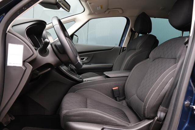 Renault SCENIC 1.3 TCe Limited Automaat | Trekhaak | Stoelverwarming | Camera | Keyless | Apple Carplay / Android Auto | 20 Inch