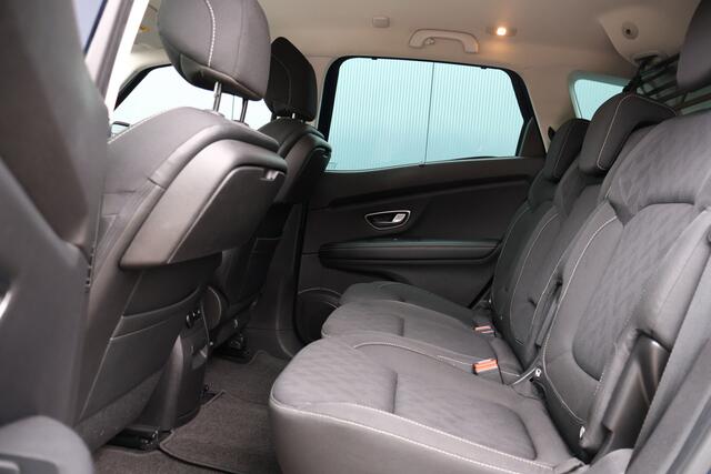Renault SCENIC 1.3 TCe Limited Automaat | Trekhaak | Stoelverwarming | Camera | Keyless | Apple Carplay / Android Auto | 20 Inch