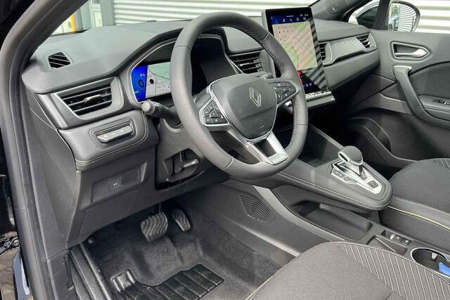 Renault Symbioz 1.6 E-Tech full hybrid 145 iconic PACK LIGHT & SOUND (GLAZEN DAK/HARMAN KARDON) 360GR. CAMERA/ PACK WINTER (VERWARBARE STOELEN, STUUR EN VOORRUIT) / ETC... FULL OPTIONS! RIJKLAAR!