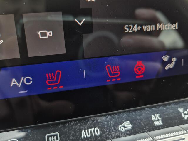 Renault Symbioz 1.6 E-Tech full hybrid 145 iconic Automaat / Fabrieksgarantie tot 04-2027 / All season banden / Stuur- & Stoelverwarming / Rondomzicht camera / Adaptief cruise control / Elektrische achterklep / Apple Carplay Android Auto /