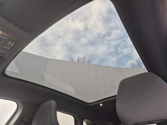 Renault Symbioz 1.6 E-Tech full hybrid 145 esprit Alpine Automaat / Panoramadak / Fabrieksgarantie tot 05-2027 / Elektr. Stoelen / Stoel & Stuurwiel Verwarming / Adaptieve Cruise Control / 360 Camera / Navigatie / Apple Carplay & Android Auto / Elektrisch bedienbare ach